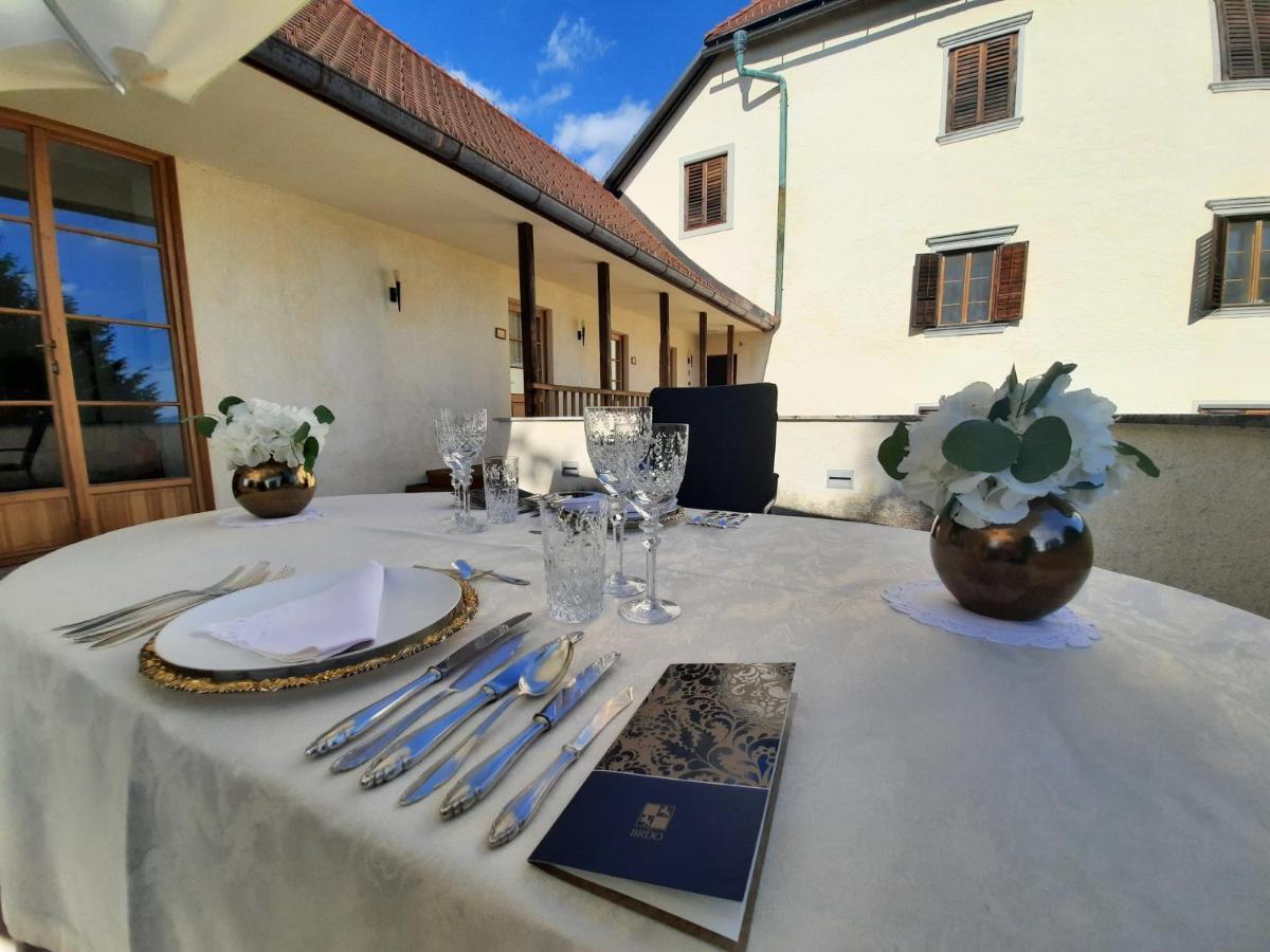 Grad Strmol Villa Cerklje na Gorenjskem Kültér fotó