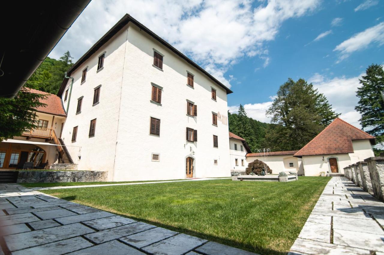 Grad Strmol Villa Cerklje na Gorenjskem Kültér fotó
